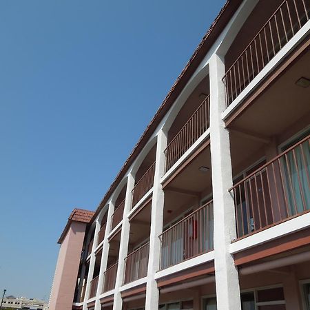 Sunshine Inn & Suites Virginia Beach Bagian luar foto