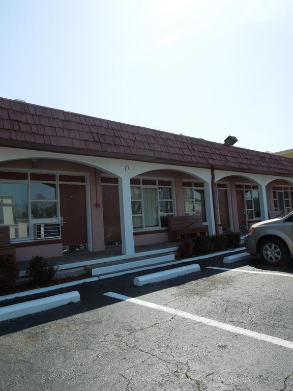 Sunshine Inn & Suites Virginia Beach Bagian luar foto